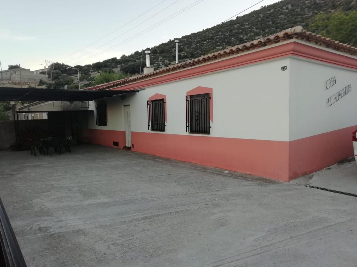 El Almendro De Fuentes Nuevas Castril Exterior foto